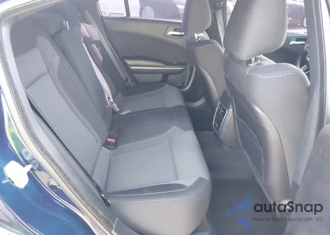 2015 Dodge Charger Sxt z USA, uszkodzony, nr VIN 2C3CDXHG4FH846829